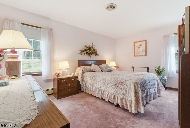 33 Edgemere Terrace Washington, NJ 07882 - Photo 15 of 40