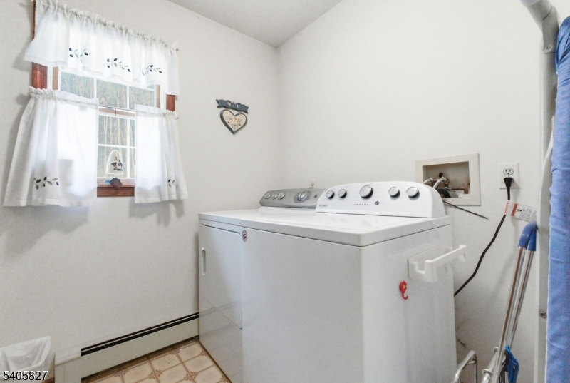 33 Edgemere Terrace Washington, NJ 07882 - Photo 21 of 40