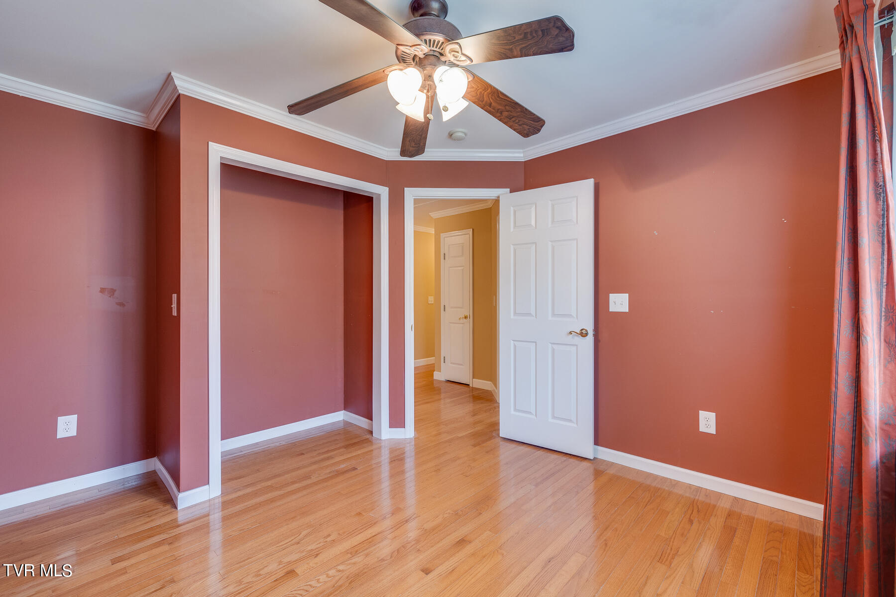 125 Rippling Run Road Kingsport, TN 37663 - Photo 38 of 61 Room #4