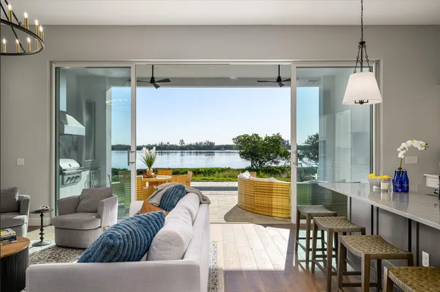 $2,999,000 | 4842 South Harbor Drive, Vero Beach, FL 32967