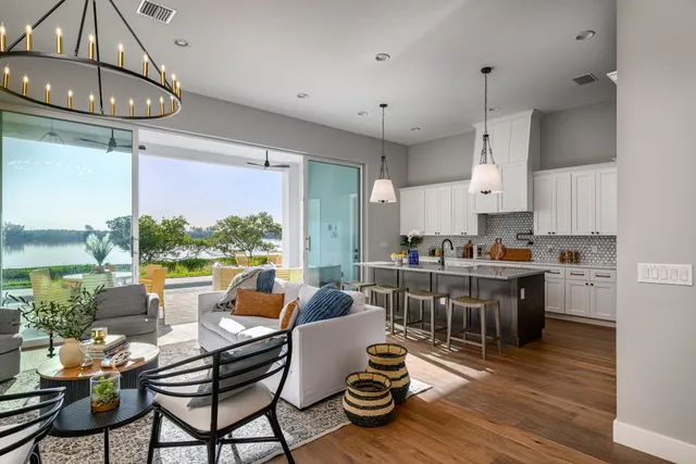 $2,999,000 | 4842 South Harbor Drive, Vero Beach, FL 32967