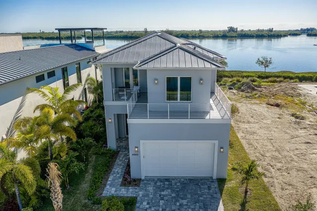 $2,999,000 | 4842 South Harbor Drive, Vero Beach, FL 32967