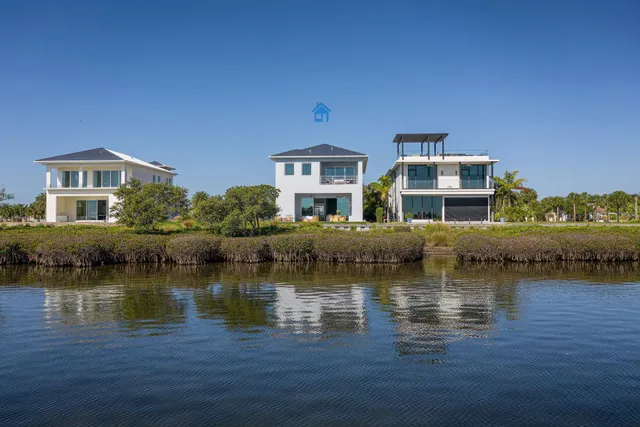 $2,999,000 | 4842 South Harbor Drive, Vero Beach, FL 32967