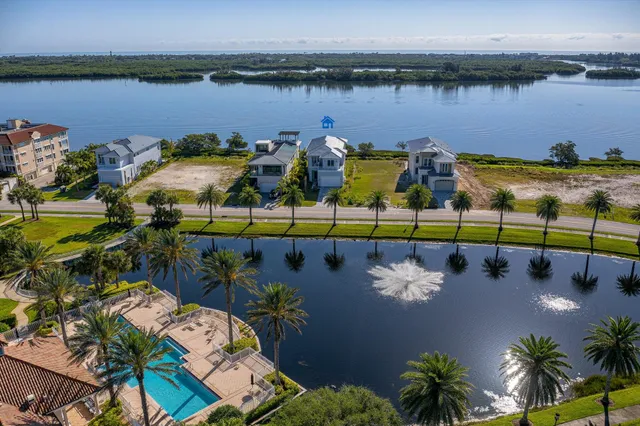 $2,999,000 | 4842 South Harbor Drive, Vero Beach, FL 32967