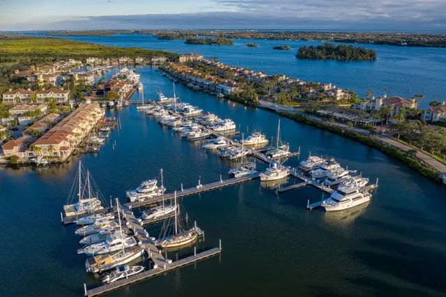 $2,999,000 | 4842 South Harbor Drive, Vero Beach, FL 32967