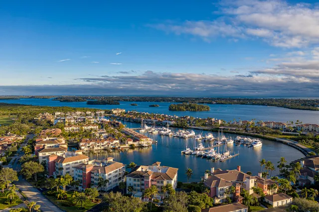 $2,999,000 | 4842 South Harbor Drive, Vero Beach, FL 32967