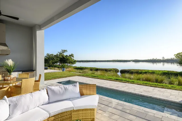 $2,999,000 | 4842 South Harbor Drive, Vero Beach, FL 32967