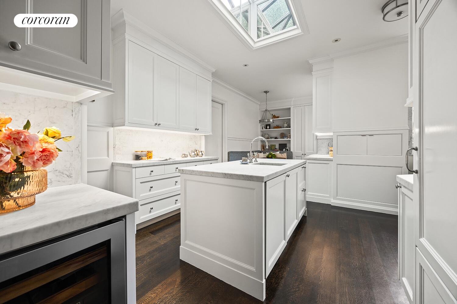 16 East 96th Street, Unit 7B Manhattan, NY 10128 - Photo 8 of 55