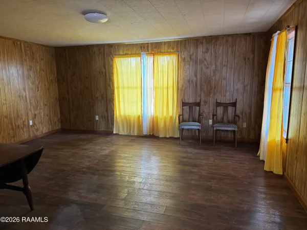 $1,300 | Undisclosed Address, Opelousas, LA 70570