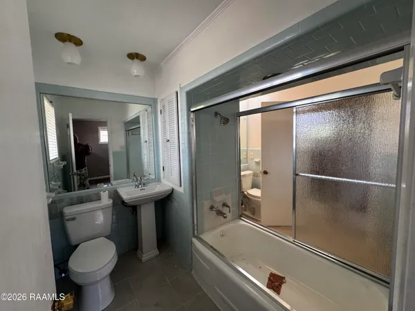 $1,300 | Undisclosed Address, Opelousas, LA 70570