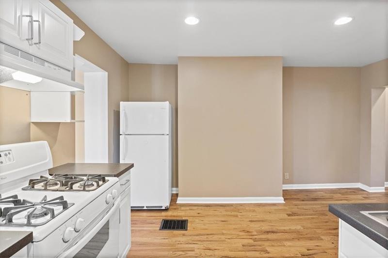 39 Welsh Way Pittsburgh, PA 15203 - Photo 8 of 22