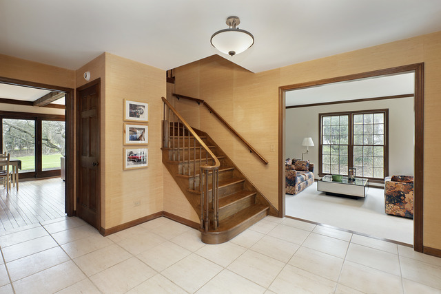 401 Voltz Road Northbrook, IL 60062 - Photo 2 of 13 a view of a livingroom with furniture and floor to ceiling window