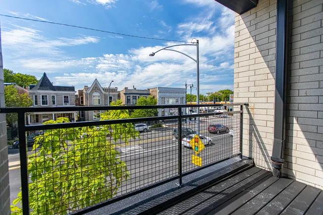 $3,095 | 4747 North Ashland Avenue, Unit 406, Chicago, IL 60640