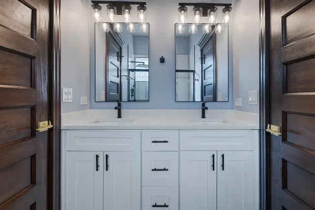 $597,000 | 444 East 48th Street, Unit 3W, Chicago, IL 60615