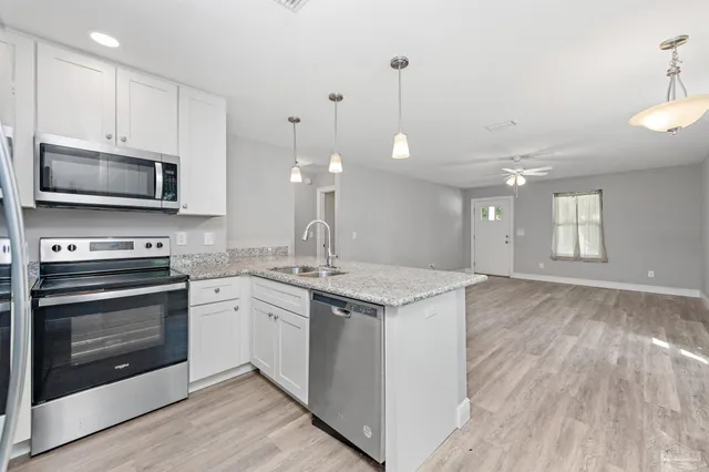 $1,850 | 3611 Stonewall Avenue, Pensacola, FL 32507