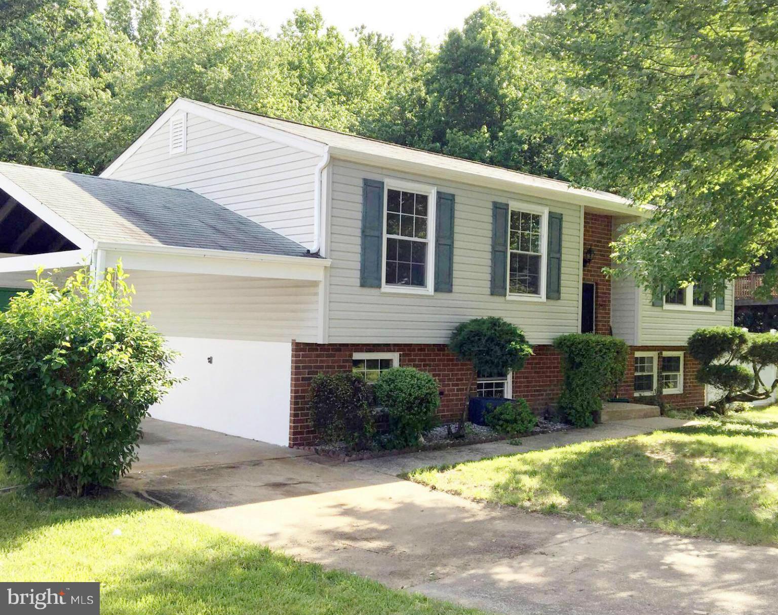 3409 Wayneswood Road Fort Washington, MD 20744 - Photo 2 of 17 Exterior (Front)