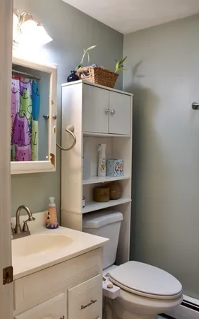 $2,900 | 203 Boston Post Road, Unit B, Wayland, MA 01778