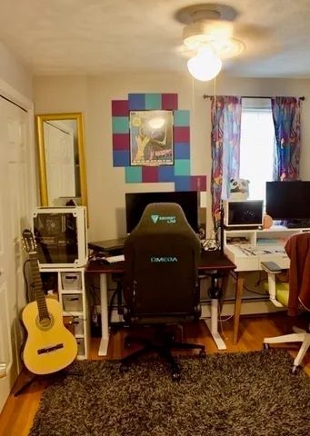 $2,900 | 203 Boston Post Road, Unit B, Wayland, MA 01778