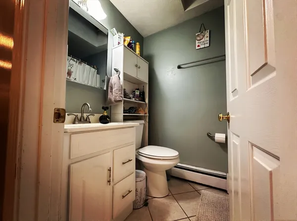 $2,900 | 203 Boston Post Road, Unit B, Wayland, MA 01778