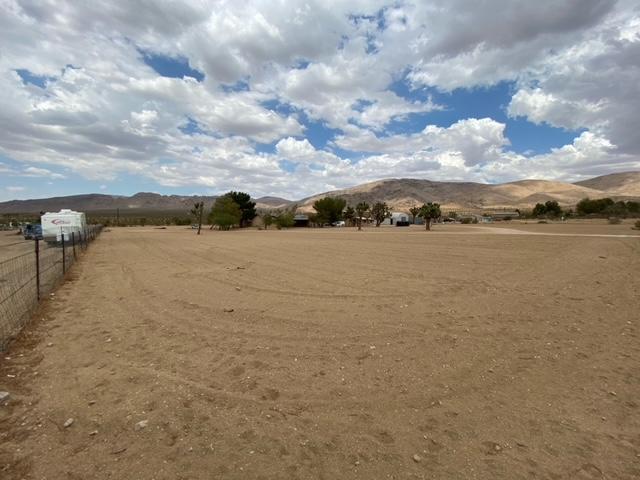 27232 Cahuilla Road Apple Valley, CA 92307 - Photo 46 of 67 Cahuilla 23