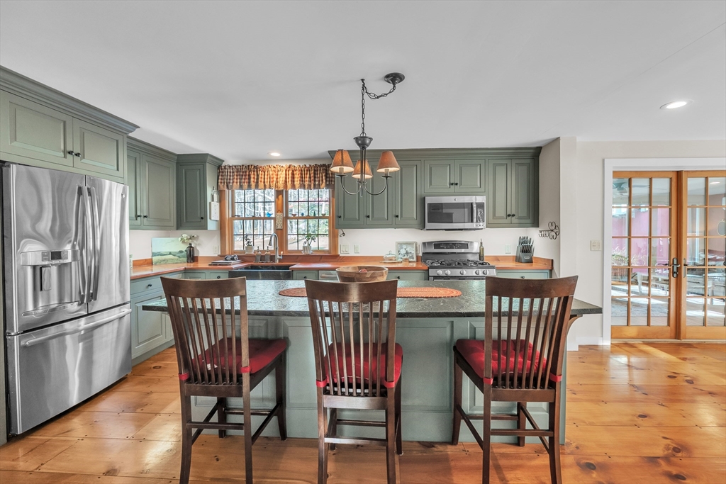 73 Champeaux Road Brimfield, MA 01010 - Photo 11 of 39