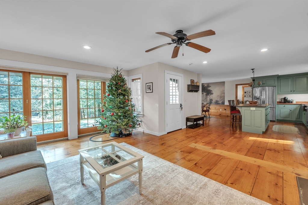 73 Champeaux Road Brimfield, MA 01010 - Photo 3 of 39