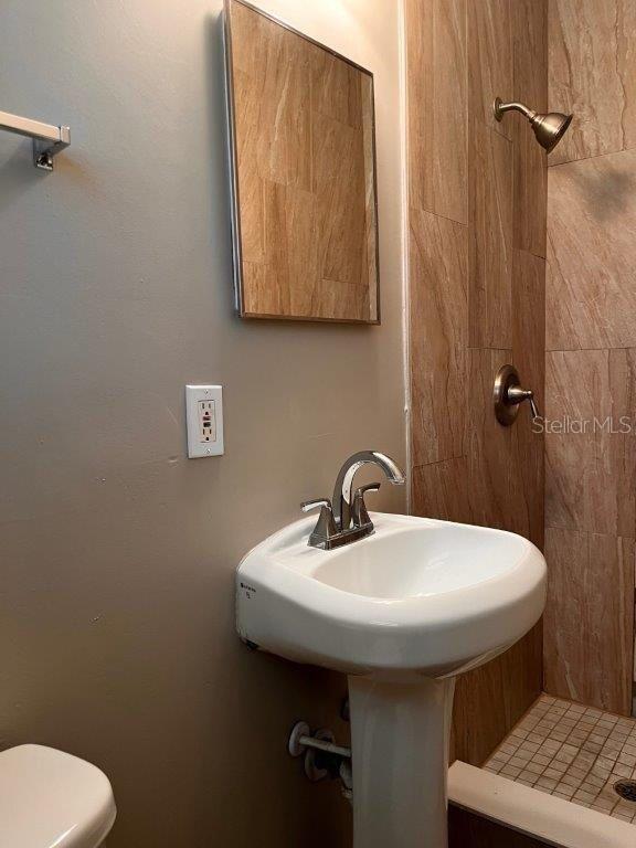 1412 Sunridge Road Orlando, FL 32808 - Photo 5 of 12 Gallery Image 5