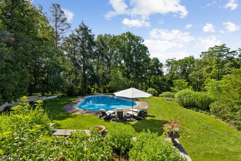 52 Kitchell Road Morristown, NJ 07960 - Photo 6 of 37