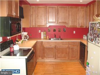 29 Trellis Road Levittown, PA 19056 - Photo 2 of 7 Kitchen
