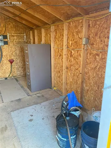 a view of a front of house with a garage