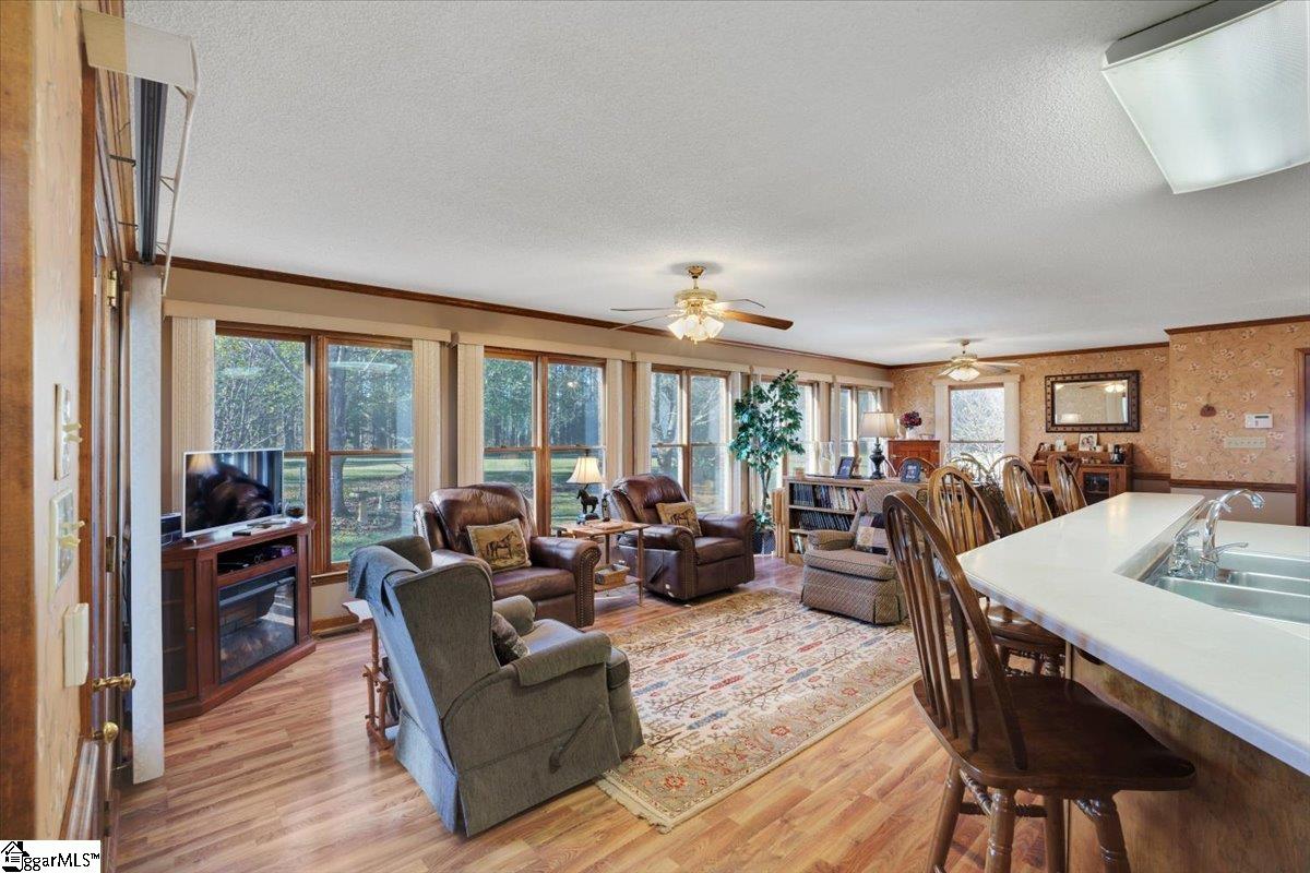435 River Oak Road Inman, SC 29349 - Photo 7 of 36