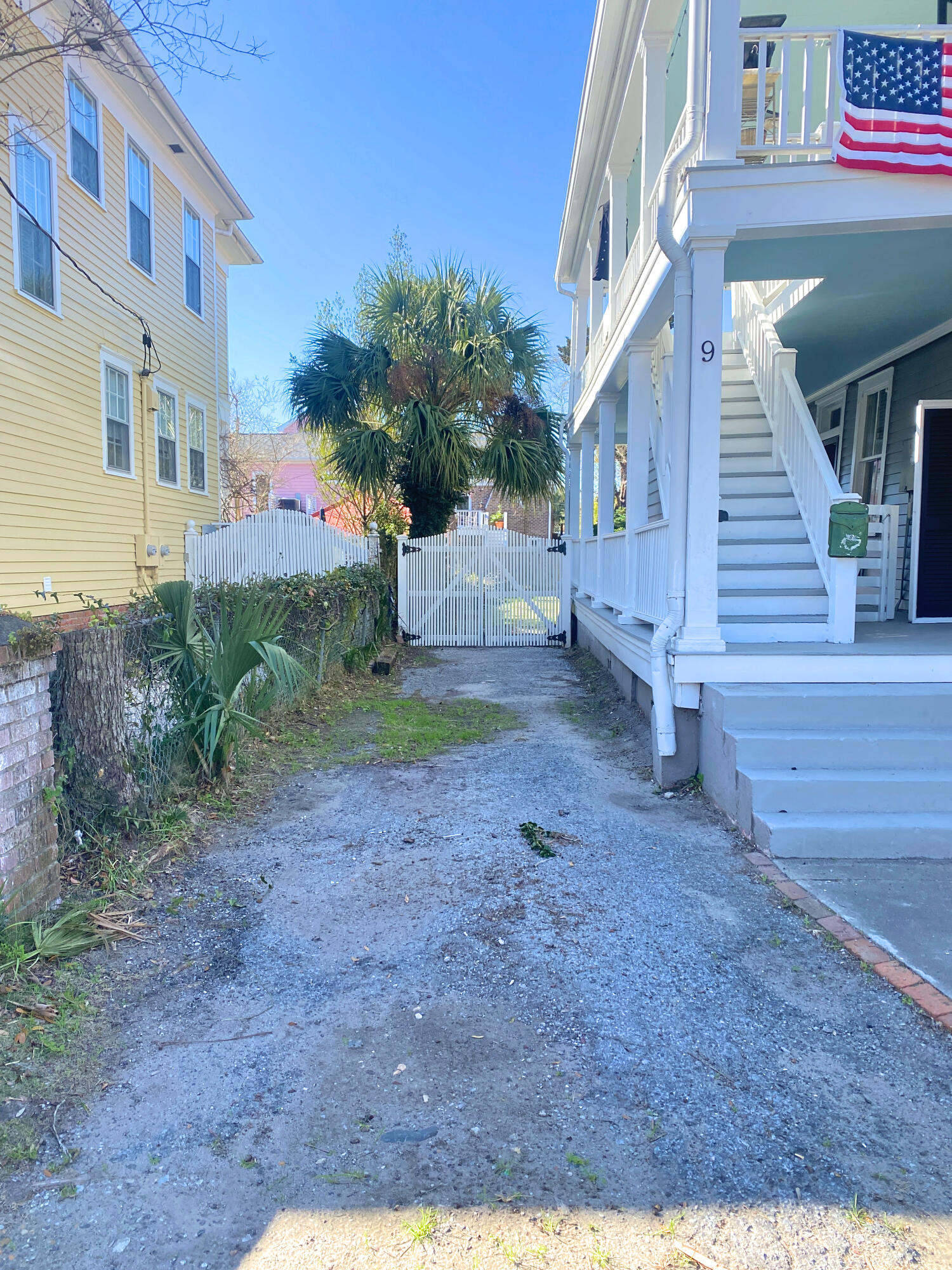 9 Gadsden Street Charleston, SC 29401 - Photo 17 of 60 9 Gadsden St (7)