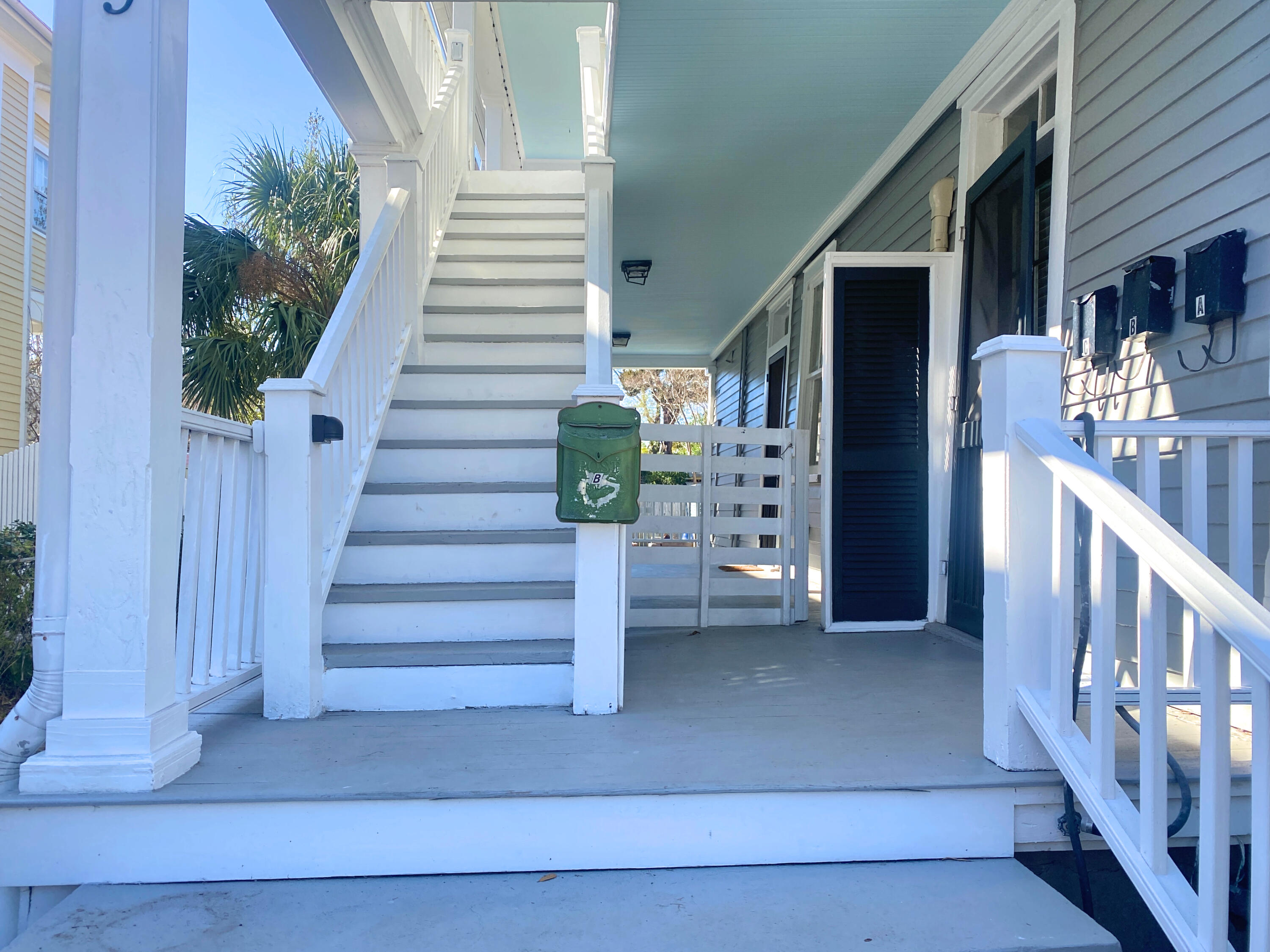 9 Gadsden Street Charleston, SC 29401 - Photo 18 of 60 9 Gadsden St (59)