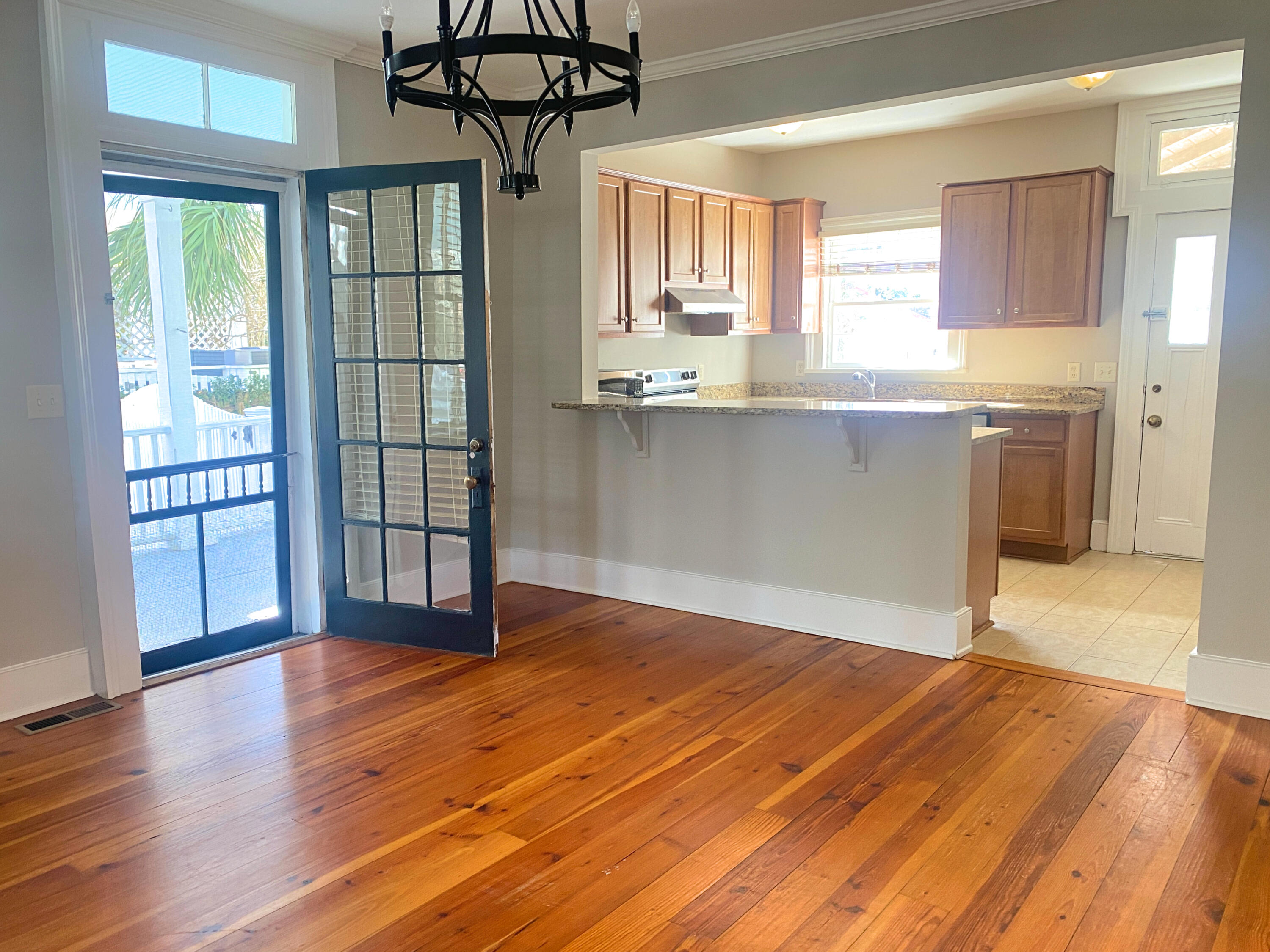 9 Gadsden Street Charleston, SC 29401 - Photo 9 of 60 9 Gadsden St (70)