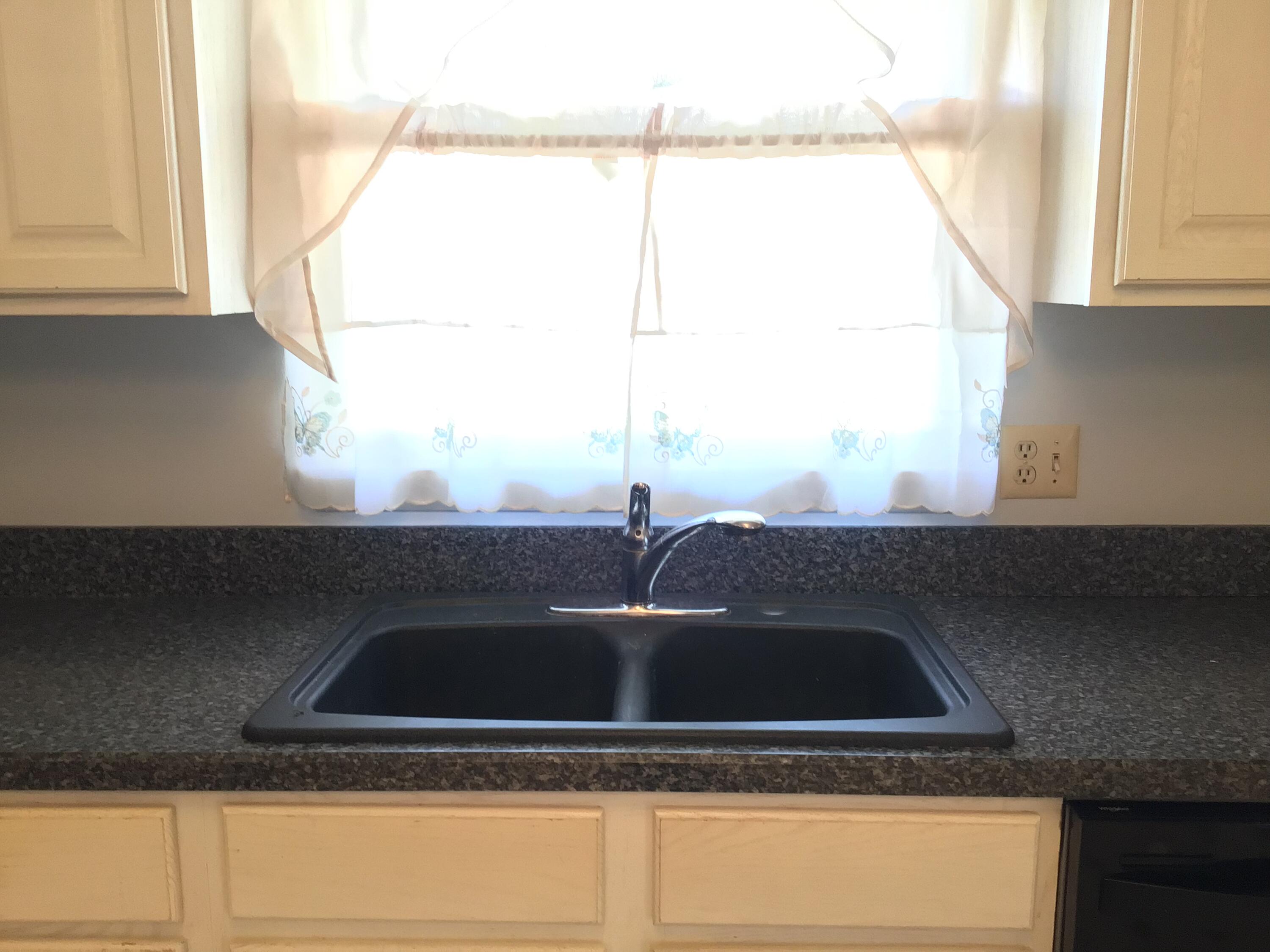 10541 Darkroom Road Wise, VA 24293 - Photo 15 of 70 *