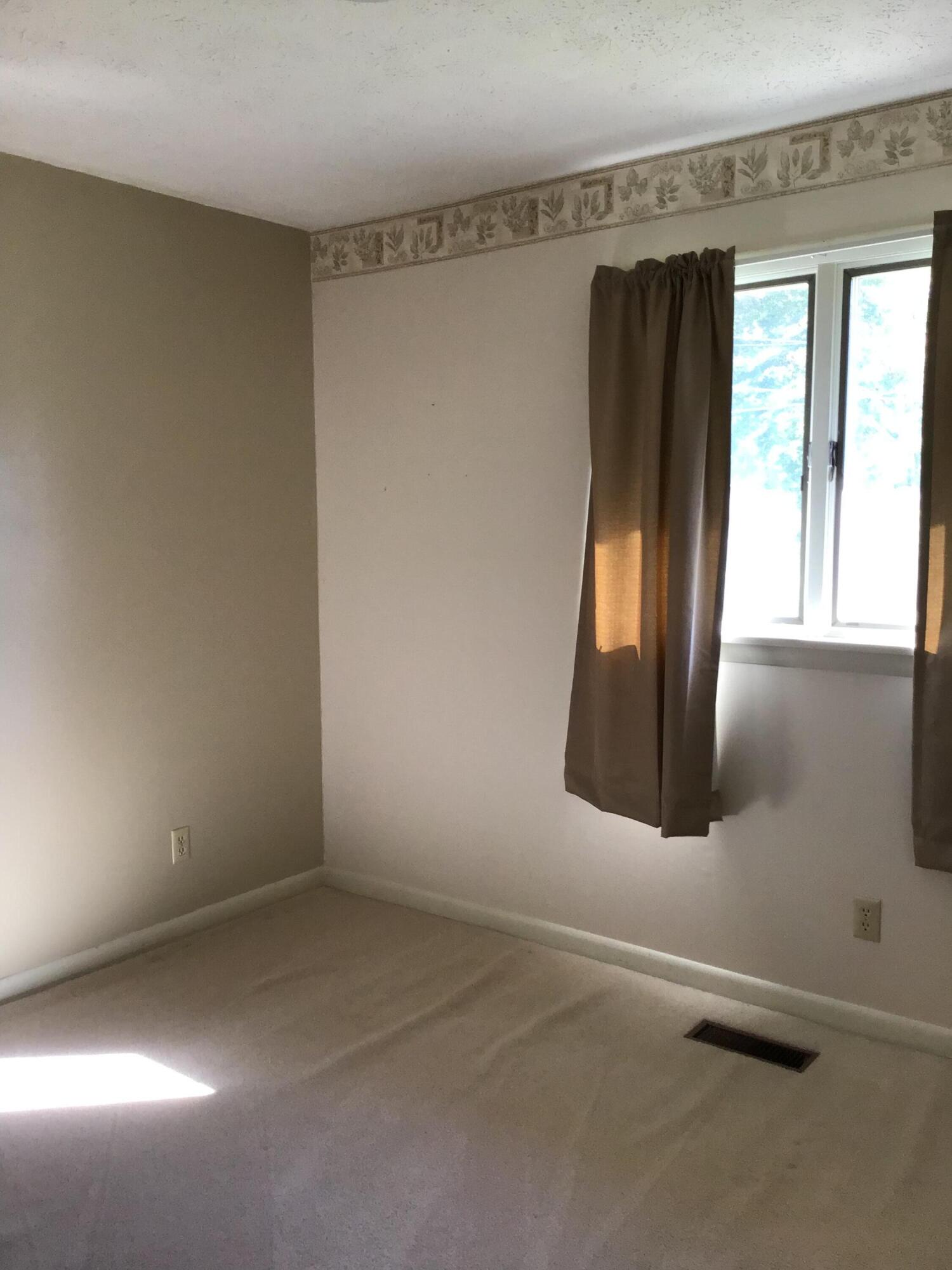10541 Darkroom Road Wise, VA 24293 - Photo 21 of 70 BEDROOM #1