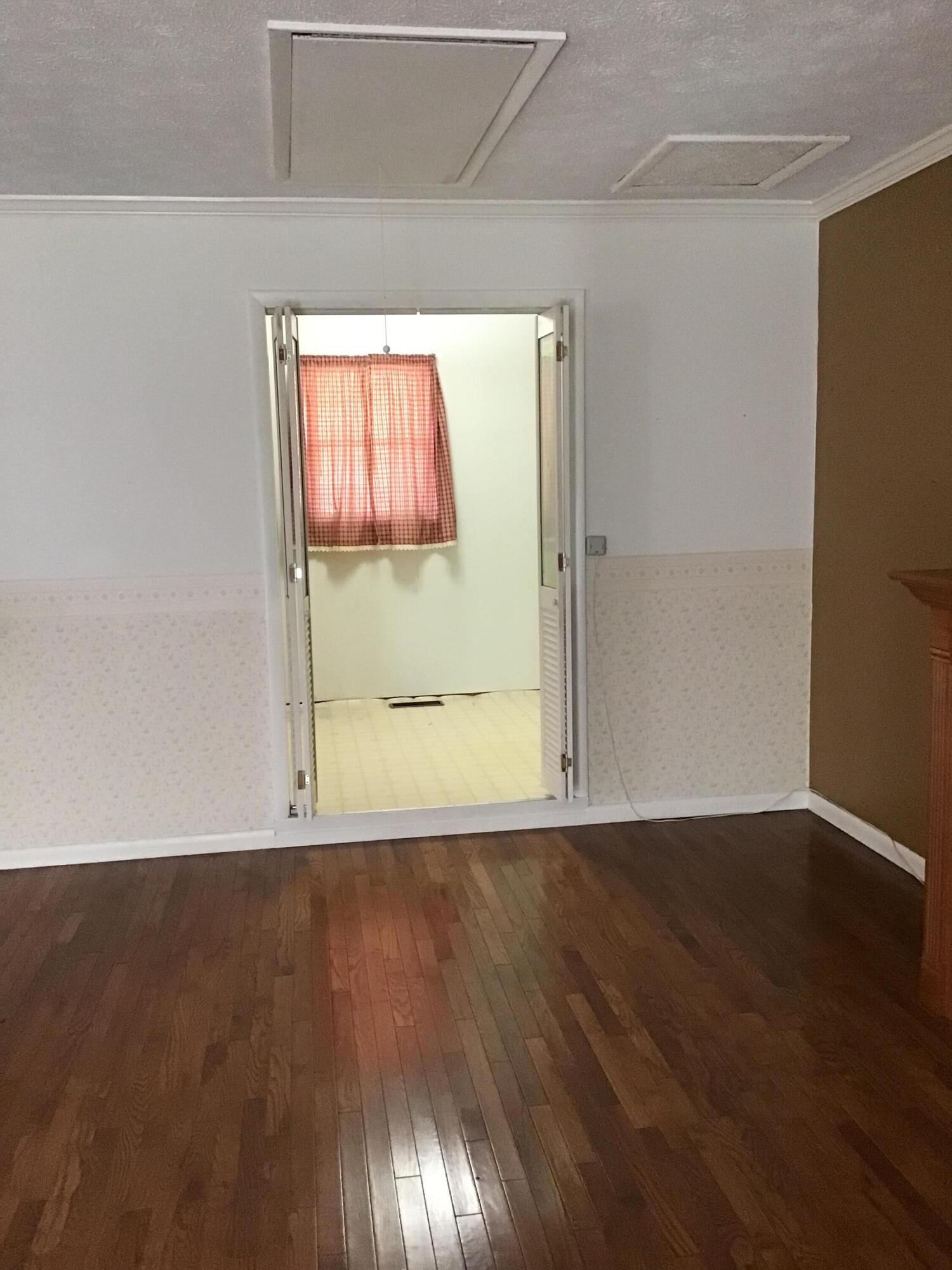 10541 Darkroom Road Wise, VA 24293 - Photo 10 of 70 *