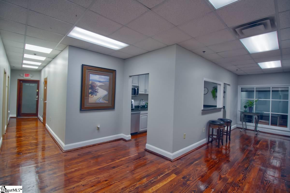 200 North Main Street Greenville, SC 29601 - Photo 2 of 7