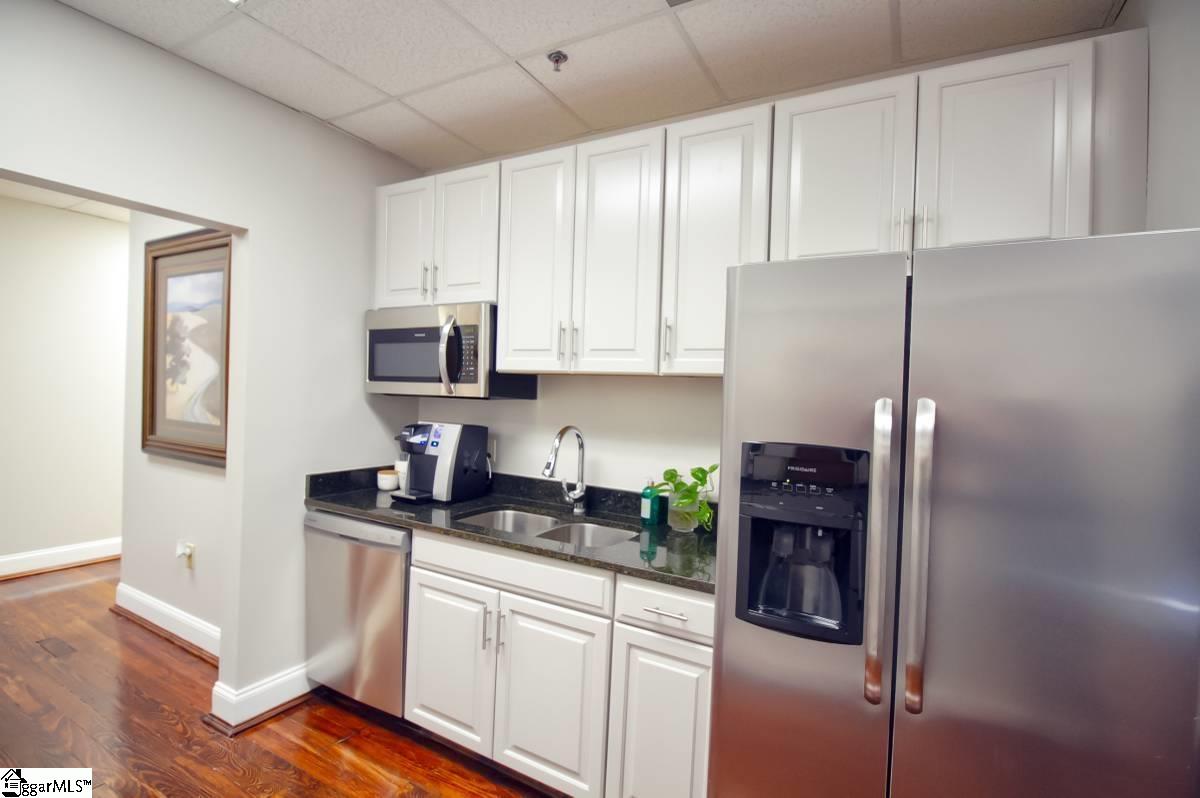 200 North Main Street Greenville, SC 29601 - Photo 3 of 7