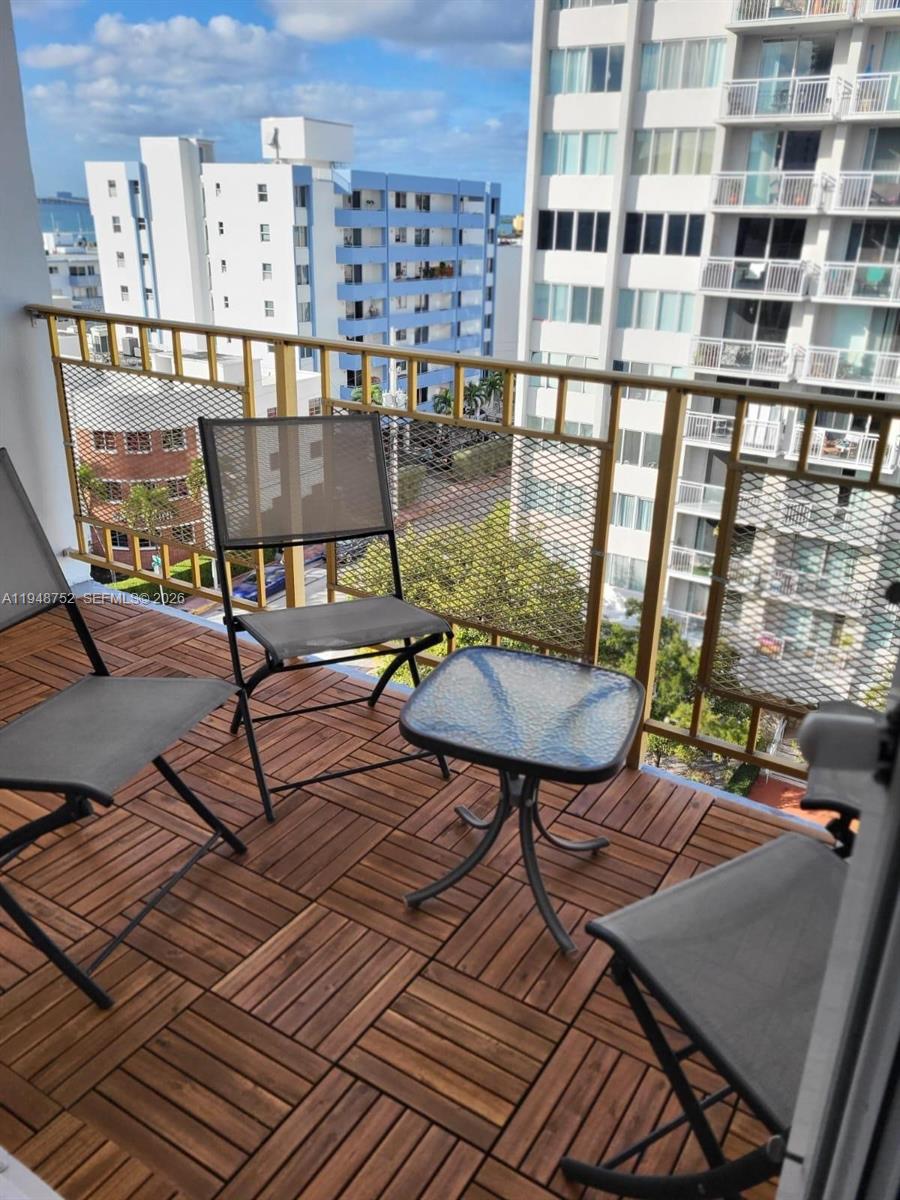 1340 Lincoln Road, Unit 804 Miami Beach, FL 33139 - Photo 2 of 16