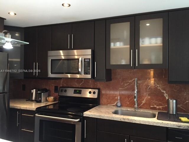 1340 Lincoln Road, Unit 804 Miami Beach, FL 33139 - Photo 7 of 16