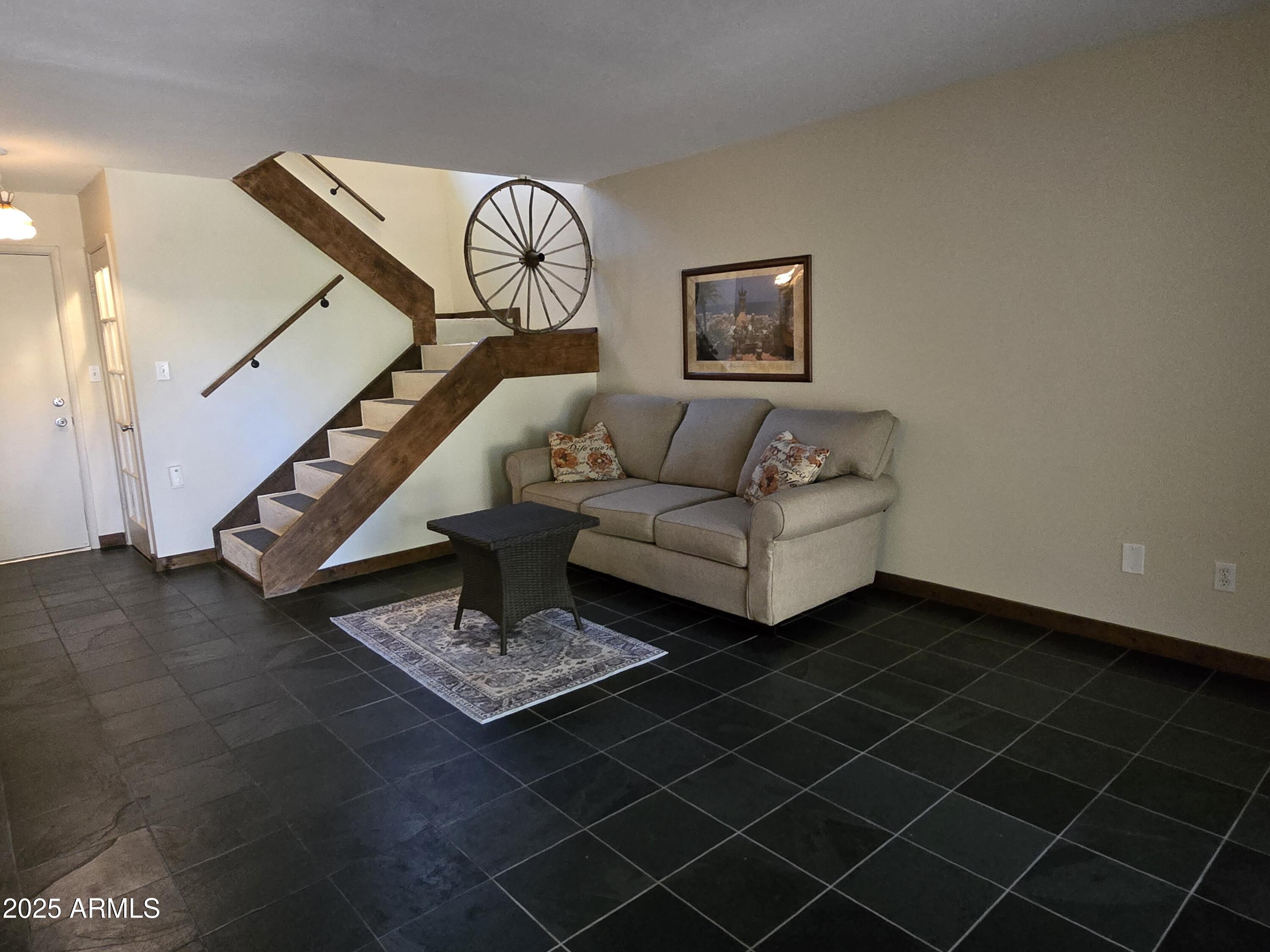 8422 North Central Avenue, Unit B Phoenix, AZ 85020 - Photo 18 of 64 20250814_103101