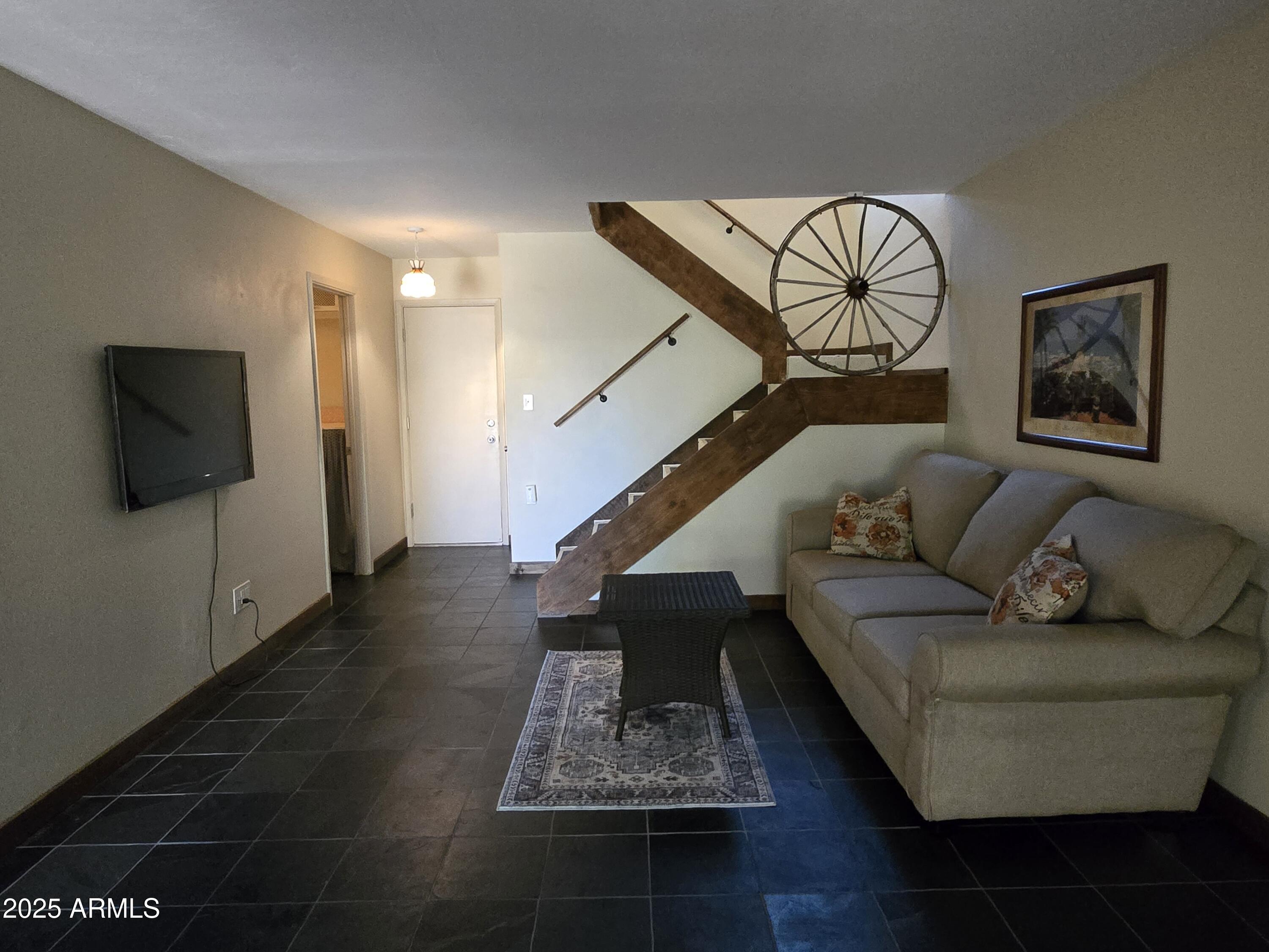 8422 North Central Avenue, Unit B Phoenix, AZ 85020 - Photo 19 of 64 20250814_103108