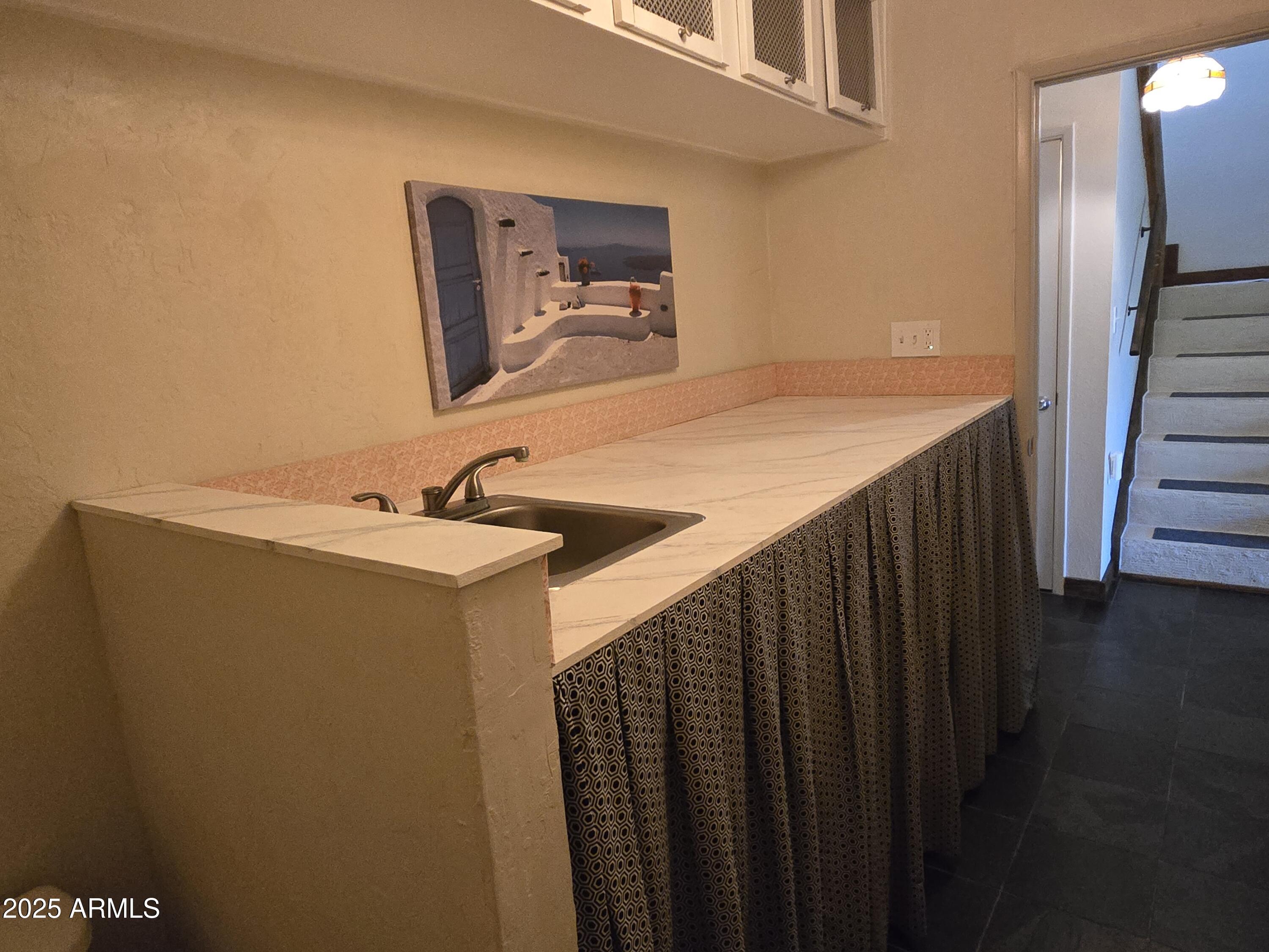 8422 North Central Avenue, Unit B Phoenix, AZ 85020 - Photo 25 of 64 20250814_103145