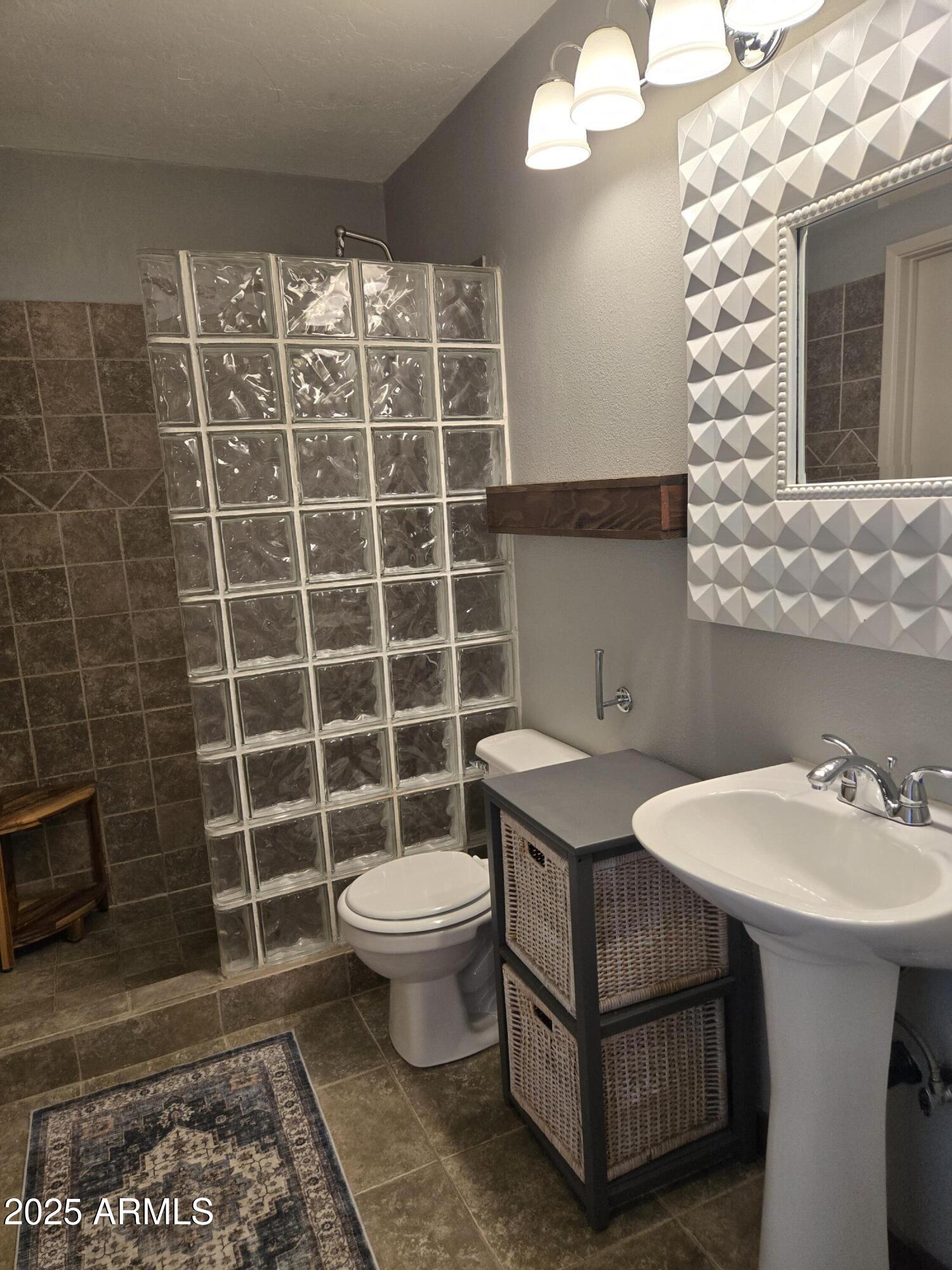 8422 North Central Avenue, Unit B Phoenix, AZ 85020 - Photo 39 of 64 20250814_103529