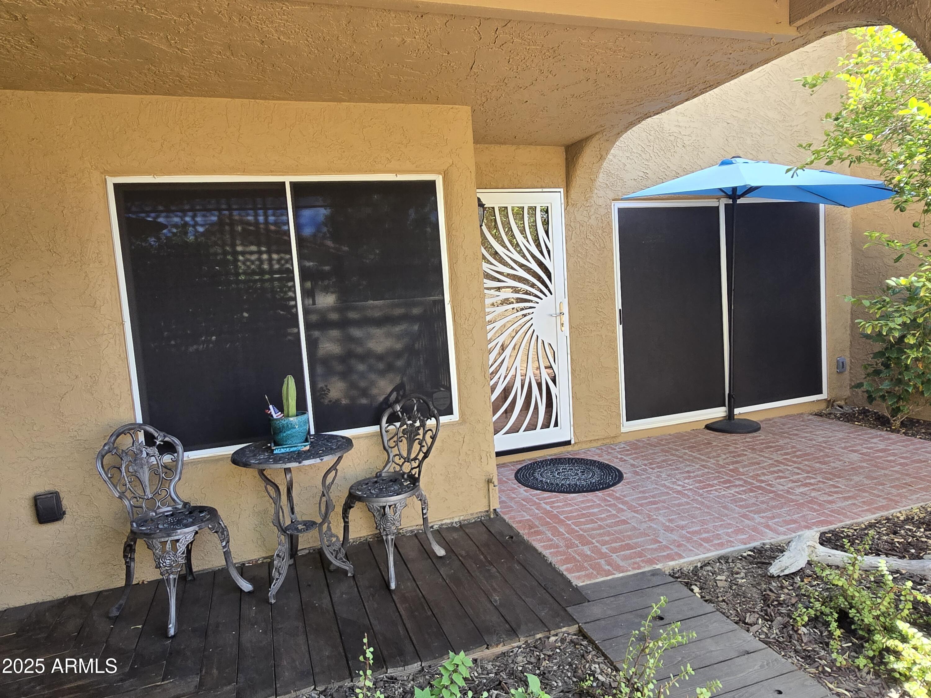 8422 North Central Avenue, Unit B Phoenix, AZ 85020 - Photo 4 of 64 20250814_102716