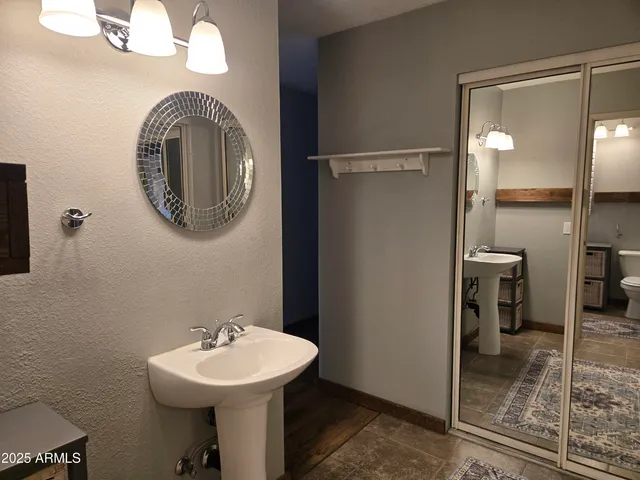 $2,990 | 8422 North Central Avenue, Unit B, Phoenix, AZ 85020