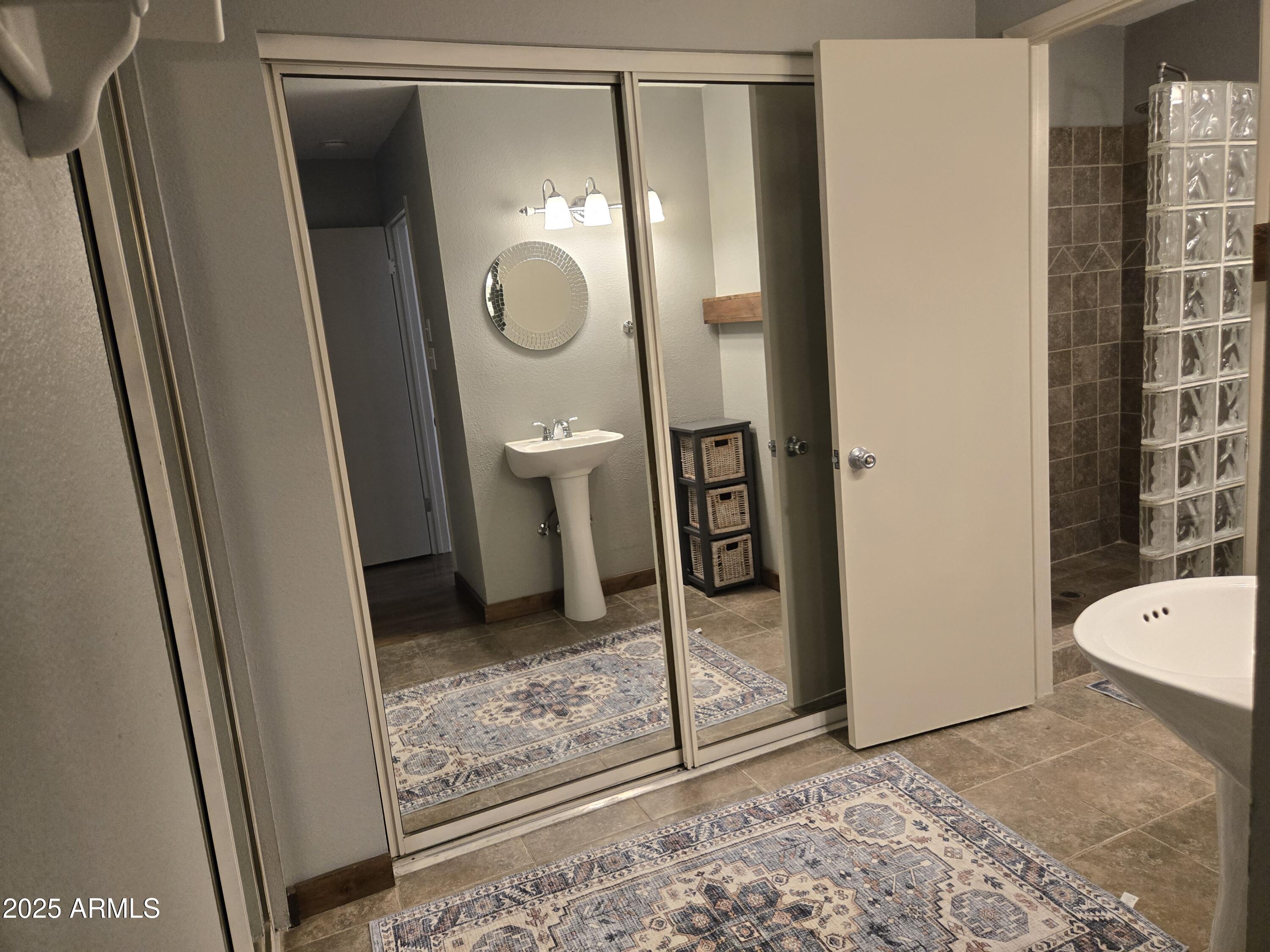 8422 North Central Avenue, Unit B Phoenix, AZ 85020 - Photo 45 of 64 20250814_103708