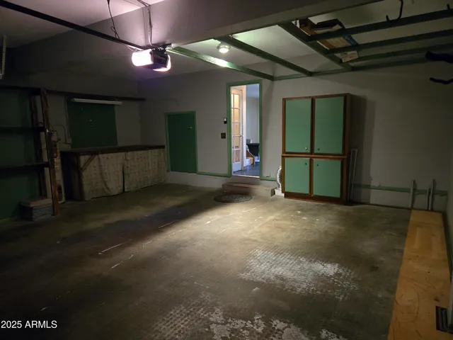 $2,990 | 8422 North Central Avenue, Unit B, Phoenix, AZ 85020