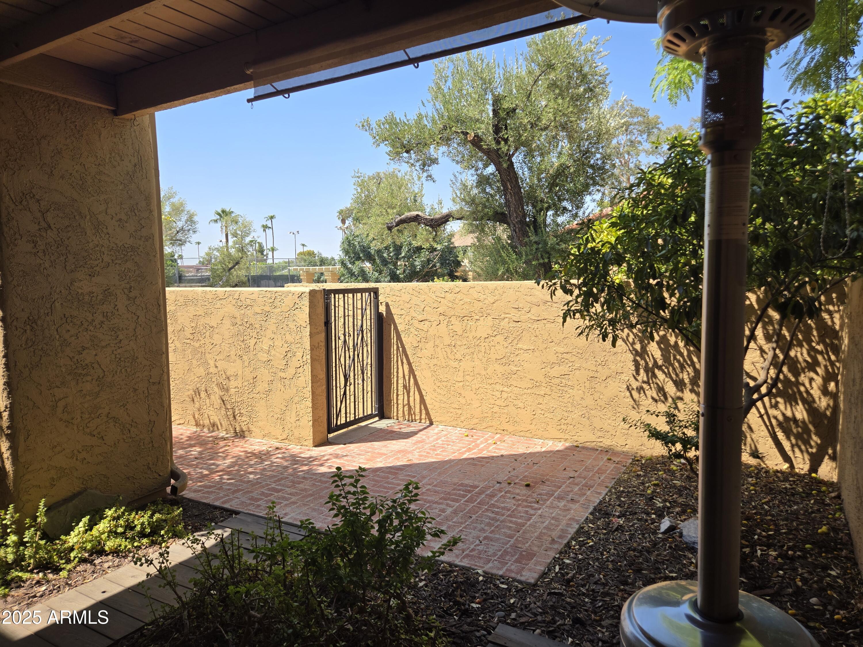 8422 North Central Avenue, Unit B Phoenix, AZ 85020 - Photo 6 of 64 20250814_104449